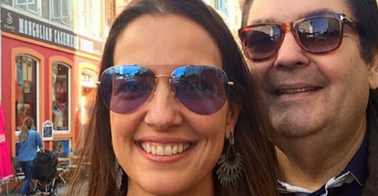 Faustão comemora 66 anos com a mulher na Escócia