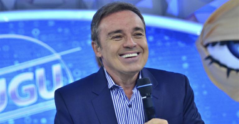 Sucesso no meio da semana, Gugu Liberato descarta volta aos domingos: “Em time que está ganhando não se mexe”