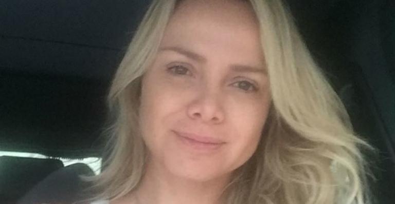 Eliana posa sem maquiagem no rosto e surpreende fãs: “Fica até mais jovial”