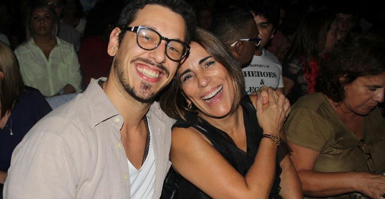 Gloria Pires prestigia show de seu marido, Orlando Morais, no Rio