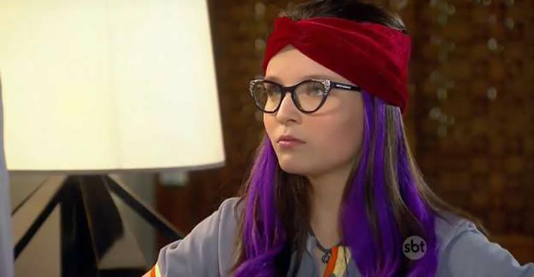 Aos 15, Larissa Manoela aparece superproduzida e ganha elogio: ‘Diva’