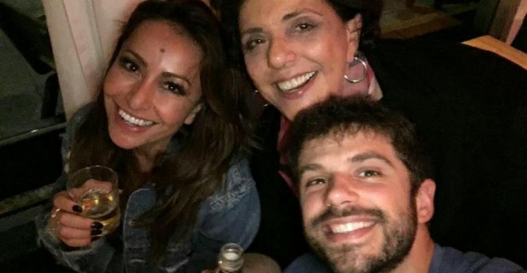 Duda Nagle comemora 33 anos em festa com Sabrina Sato e Leda Nagle