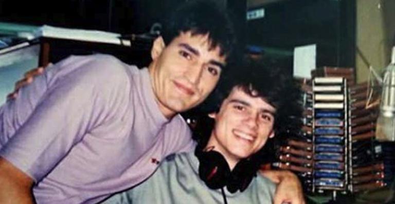Parecidos? Celso Portiolli mostra foto aos 20 anos e é comparado a Jim Carrey