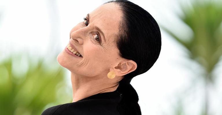 ‘Em Nova York as pessoas acham que eu sou uma entregadora de delivery’, brinca Sonia Braga