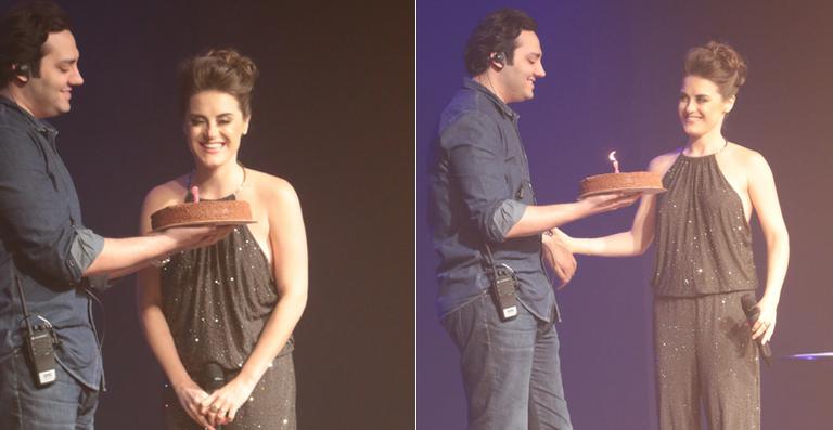 Alessandra Maestrini comemora seu aniversário com show no Rio