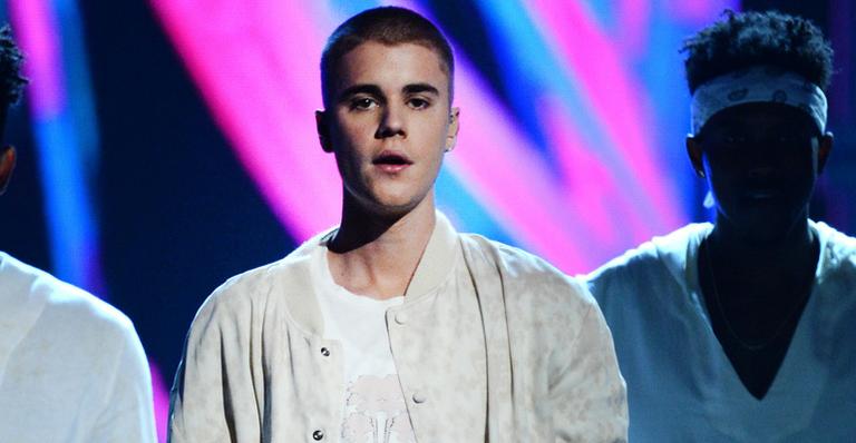 Justin Bieber comenta relação de Selena Gomez e rapper The Weeknd