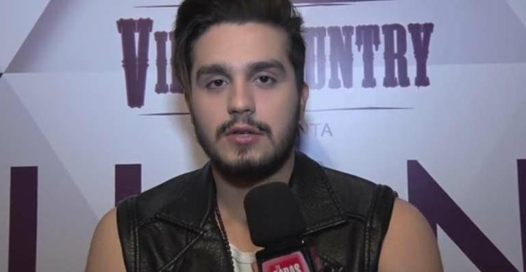 Luan Santana ‘incorpora’ Justin Bieber em seu show