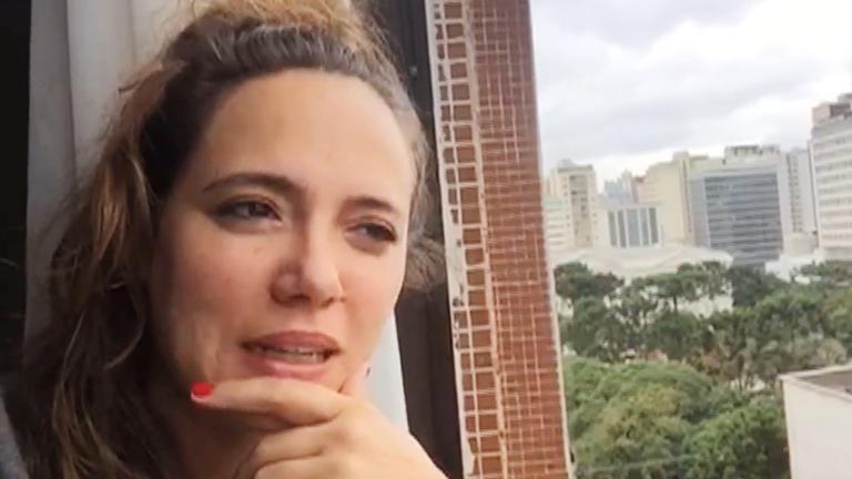 Cantora Tiê conta detalhes de sua nova turnê