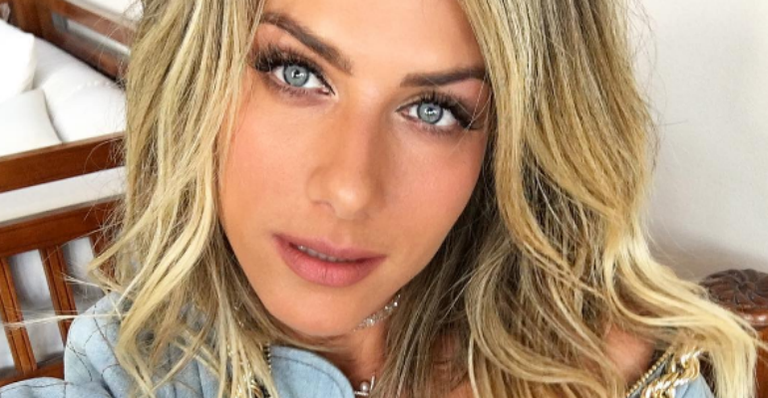 Giovanna Ewbank relembra momento fofo da filha, Titi: ‘Um mundo cheio de descobertas’
