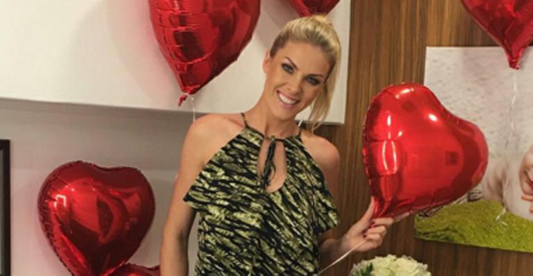 Ana Hickmann posa sorridente nas redes sociais: “Gratidão a Deus”