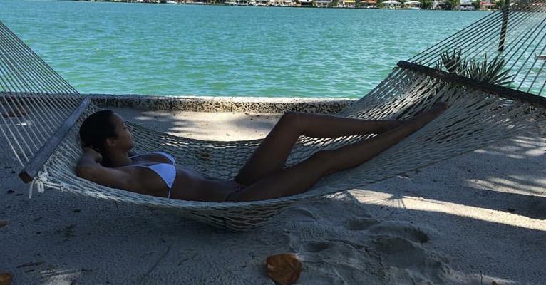Angel Laís Ribeiro desvenda Miami ao lado de Adriana Lima