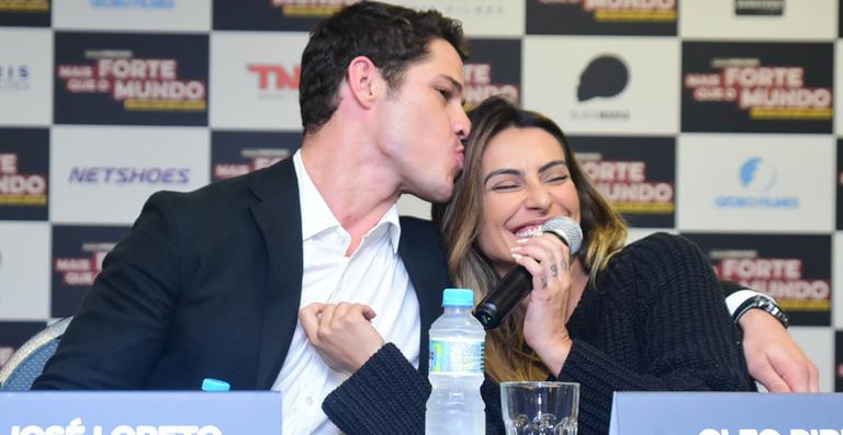 José Loreto e Cleo Pires: parceria em coletiva do filme sobre José Aldo