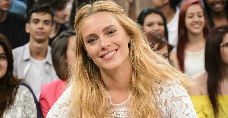 Carolina Dieckmann se declara para Bruno de Luca: ‘Meu amor mais antigo’