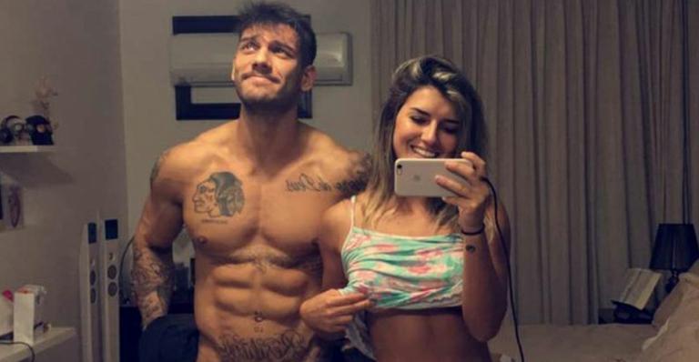 Lucas Lucco assume romance com musa fitness Vitória Gomes