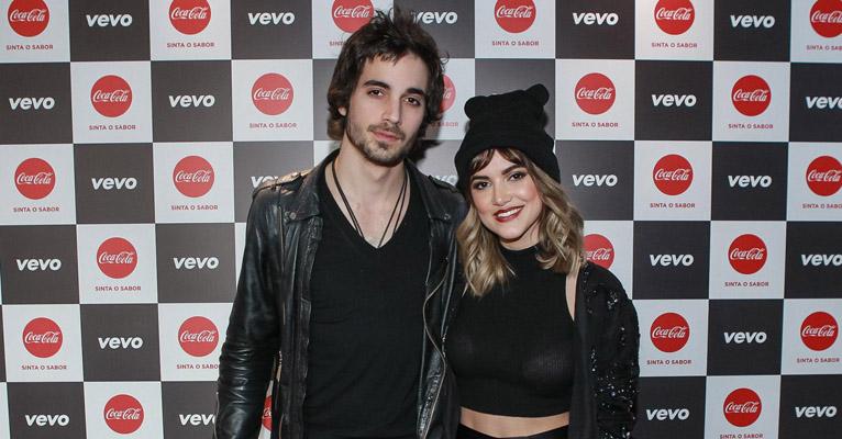 Manu Gavassi e Fiuk participam de festival de Youtubers