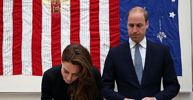Kate Middleton e Príncipe William homenageiam vítimas de atentado em Orlando