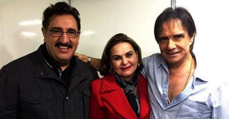 Ratinho prestigia show do cantor Roberto Carlos no Paraná: ‘Bão demais!’