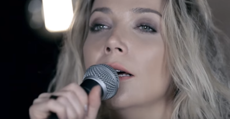 Luiza Possi grava cover da música ‘Where Are Ü Now’, de Justin Bieber