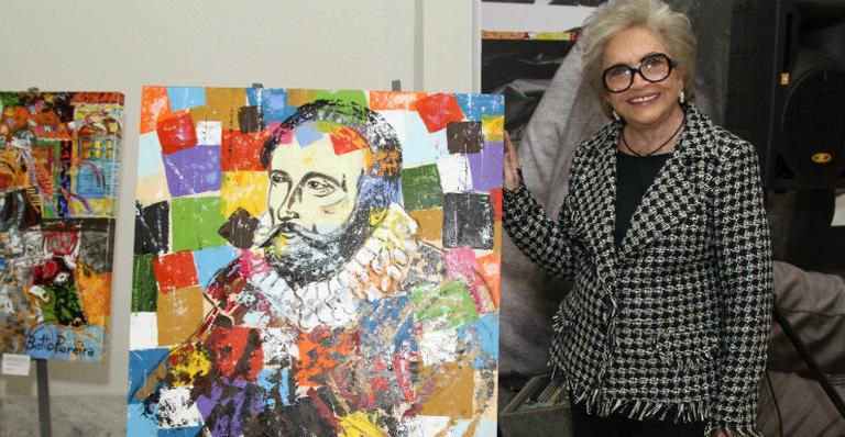 Nathalia Timberg prestigia exposição de Betto Pereira