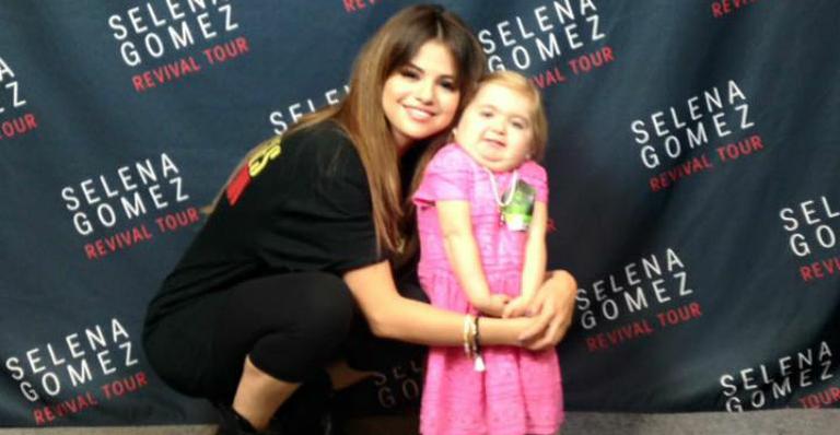 Selena Gomez dança junto com Audrey Nethern, sucesso nas redes sociais