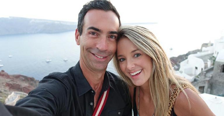 Na Grécia, Ticiane Pinheiro se declara a César Tralli: “Cumplicidade e muito amor”