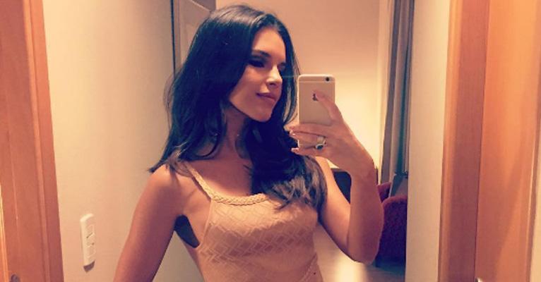 Prestes a completar 31 anos, Mariana Rios exibe barriga seca em dia na academia