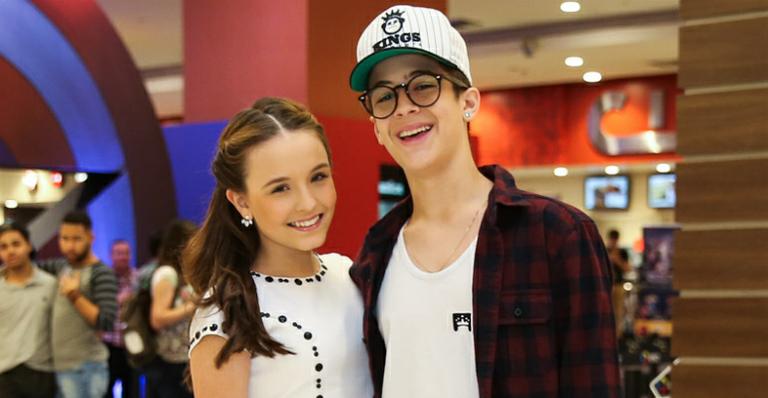 Larissa Manoela se declara para João Guilherme: “A gente se gosta, se atura, se ama”