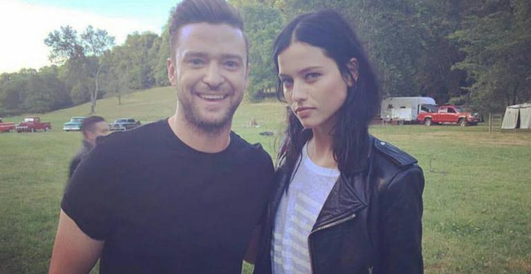 Top brasileira Isis Bataglia faz ensaio fotográfico com Justin Timberlake