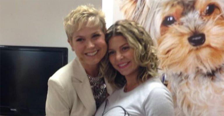 Xuxa Meneghel tieta o barrigão da ex-paquita Bárbara Borges: ‘Sempre linda’