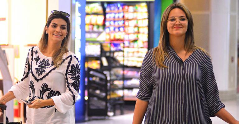 Kelly Key e Suzanna Freitas: despojadas em aeroporto
