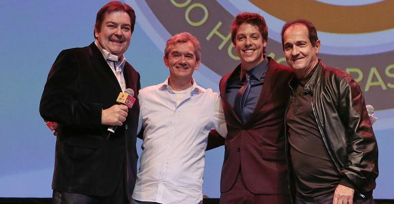 Em SP, talentos do humor homenageiam Fausto Silva