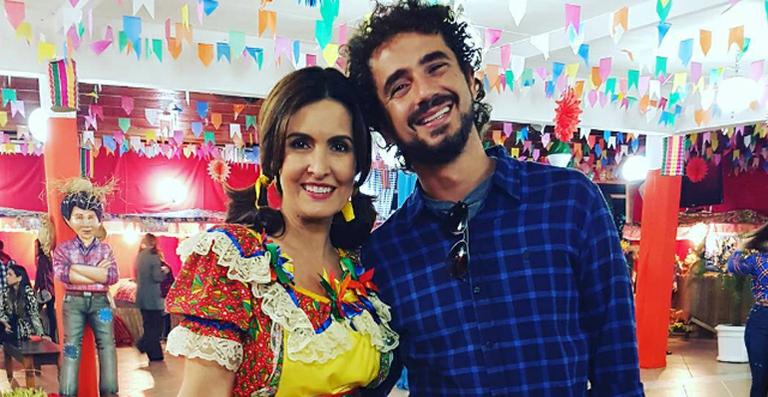 Fátima Bernardes surge de caipira em festa do ‘Encontro’