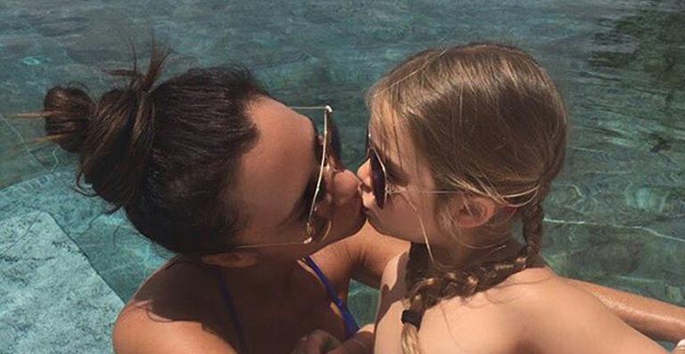 Victoria Beckham comemora o quinto aniversário da filha com selinho: ‘Te amamos’