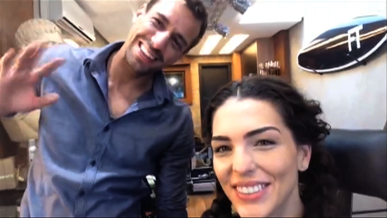 VLOGdeCARAS: Júlia Konrad mostra segredo de maquiagem