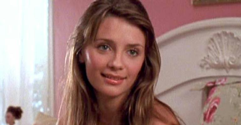 Lembra dela? Mischa Barton, a Marissa de ‘The O.C.’, posa de topless