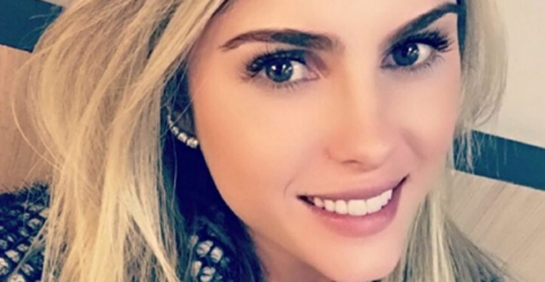 Bárbara Evans mostra sua rotina fitness na praia da Barra da Tijuca