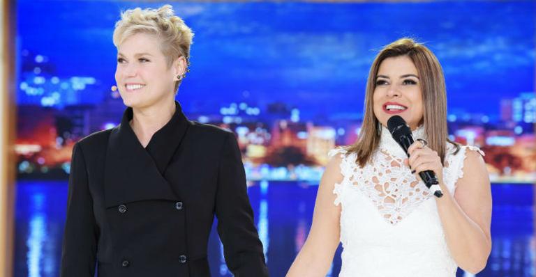 Xuxa recebe Mara Maravilha em seu programa e esclarece: “Concorrentes sim, inimigas nunca”