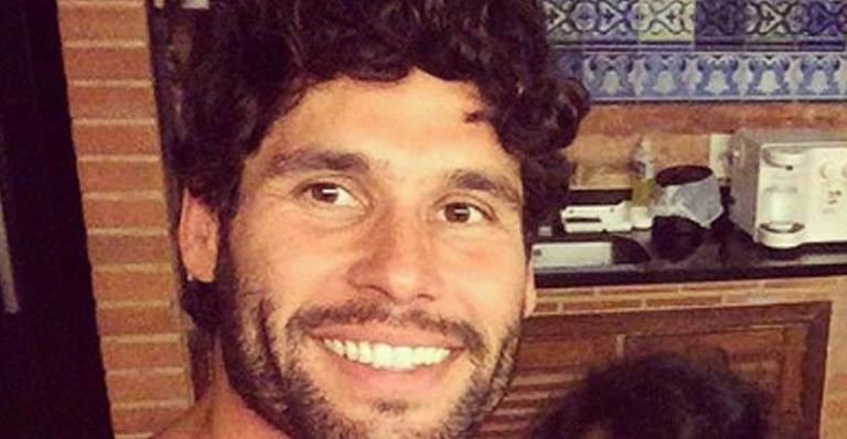 Dudu Azevedo troca elogios com a sogra nas redes sociais