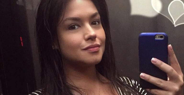 Thais Fersoza mostra barrigão em selfie e revela desejo de grávida