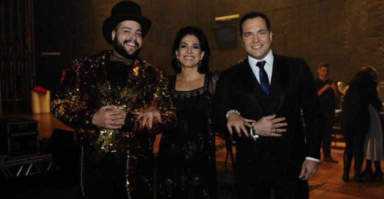 Vips prestigiam premiação pra musicais em São Paulo