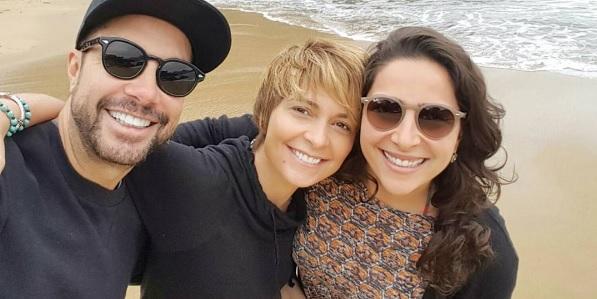 Claudia Abreu grava nova novela em praia de Paraty