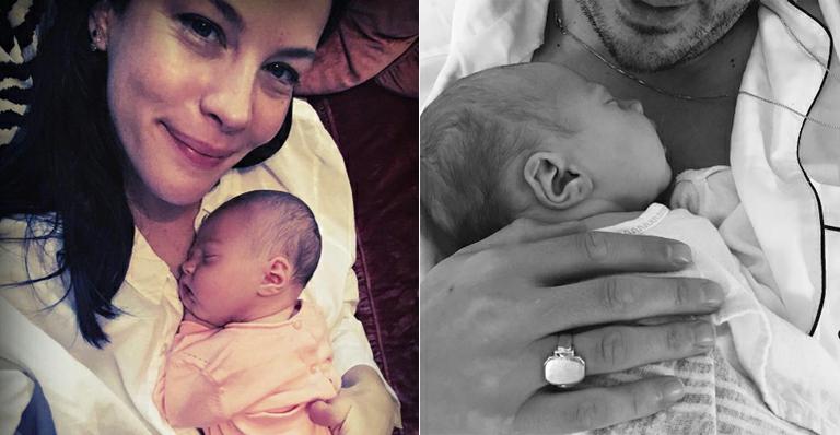Liv Tyler mostra foto com a filha recém-nascida: “Pequena Lula”