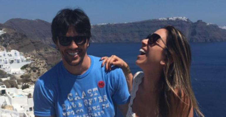 Patricia Abravanel comemora três anos de união com Fabio Faria