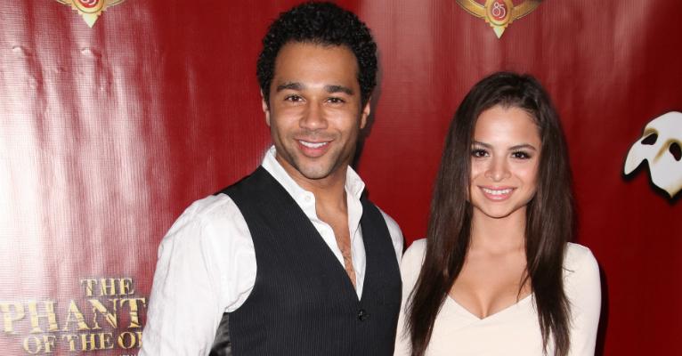 Corbin Bleu, melhor amigo de Zac Efron em High School Musical, se casa nos EUA