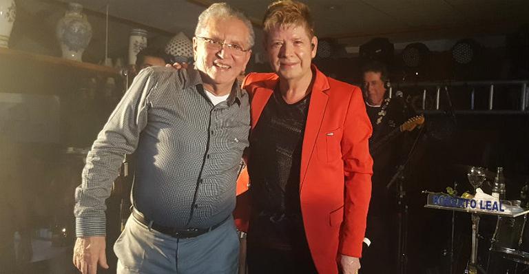Carlos Alberto de Nóbrega prestigia show de Roberto Leal