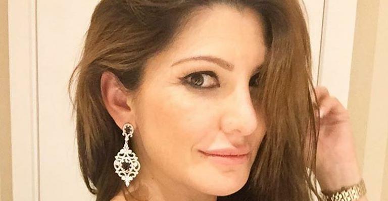 Antonia Fontenelle mostra o filho mais velho segurando o recém-nascido e desabafa