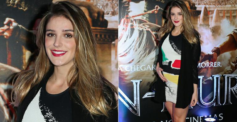 Rafa Brites exibe a barriguinha de grávida em novas fotos