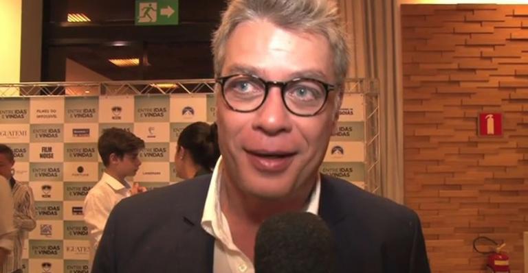 Fábio Assunção aparece com novo visual e é comparado ao Papai Noel