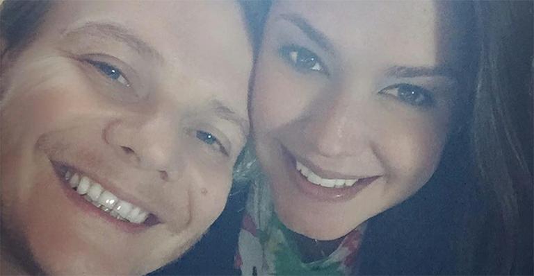 Michel Teló aparece com a filha recém-nascida nos braços: ‘Nada se compara a isso’