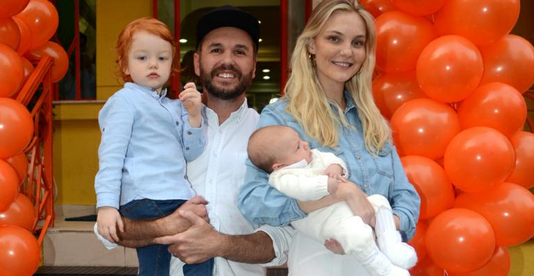 Carol Trentini festeja os 3 anos do filho Bento em SP
